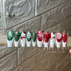 Pro Nails Exclusive: Emerald Bloom 3D Chrome Press-On Set