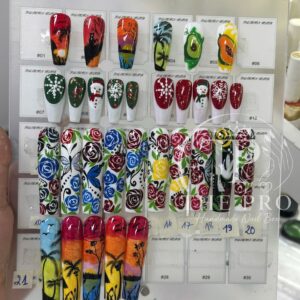 Pro Nails Exclusive: Sugar & Spice Retro Cartoon Press-On Set